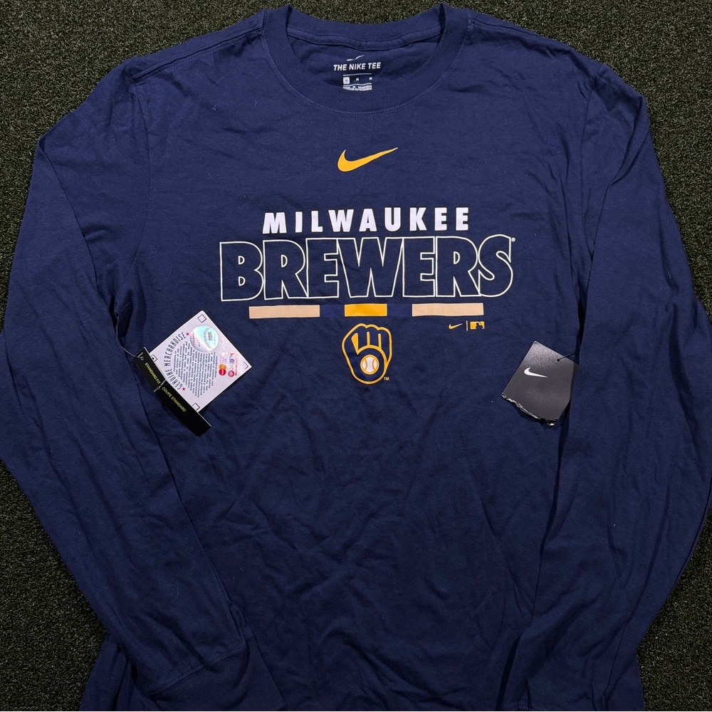 NWT Nike Milwaukee Brewers Long Sleeve Tee